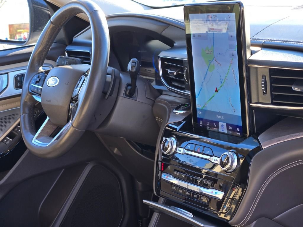 Used 2021 Ford Explorer Platinum w/ Equipment Group 601A image 10