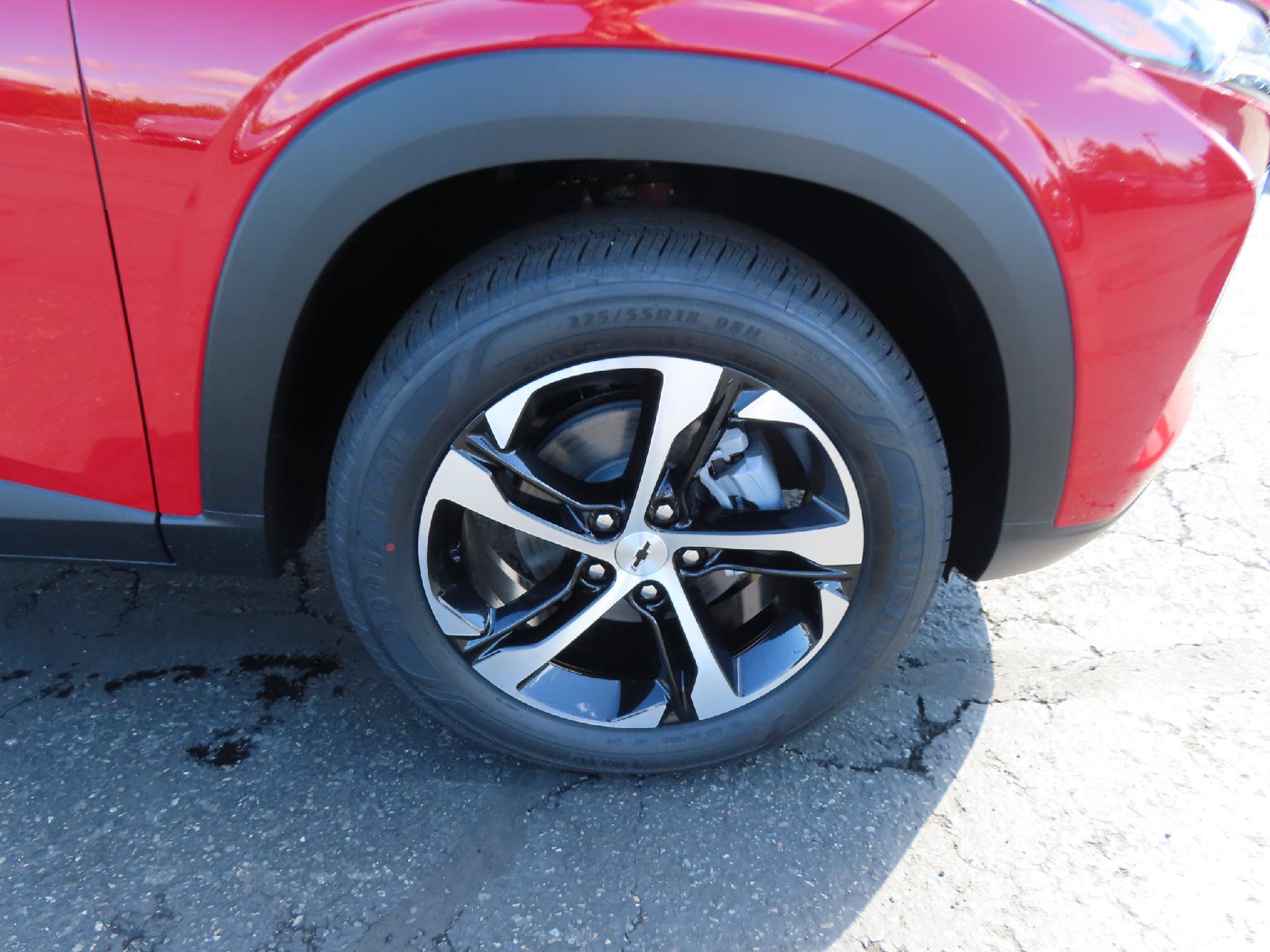 New 2026 Chevrolet Trax RS w/ Driver Confidence Package FWD image 10