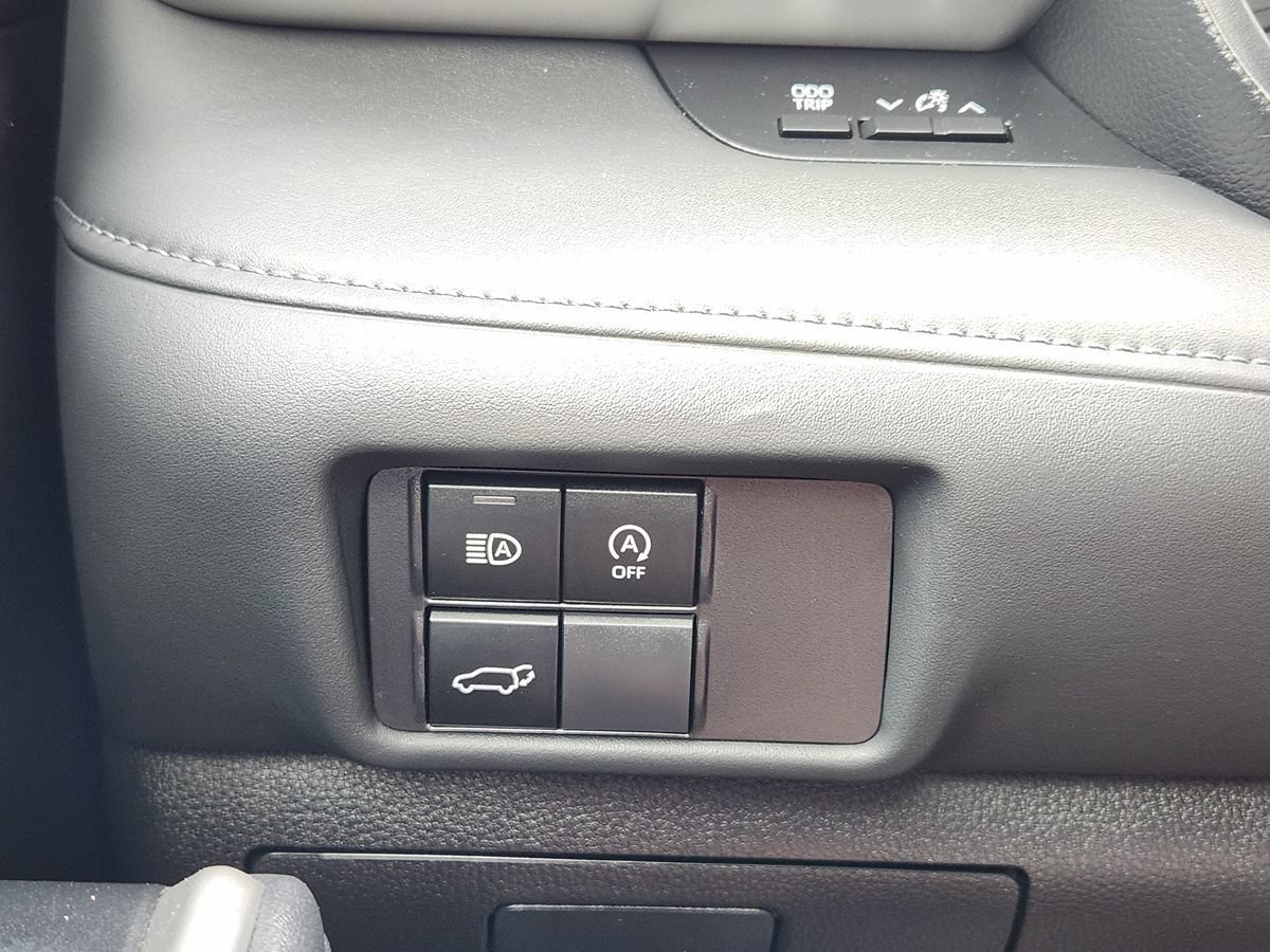 Used 2023 Toyota Highlander LE FWD image 42