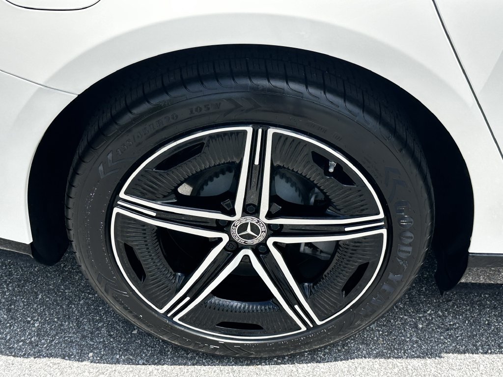 Certified 2023 Mercedes-Benz EQS 580 4MATIC Sedan image 20
