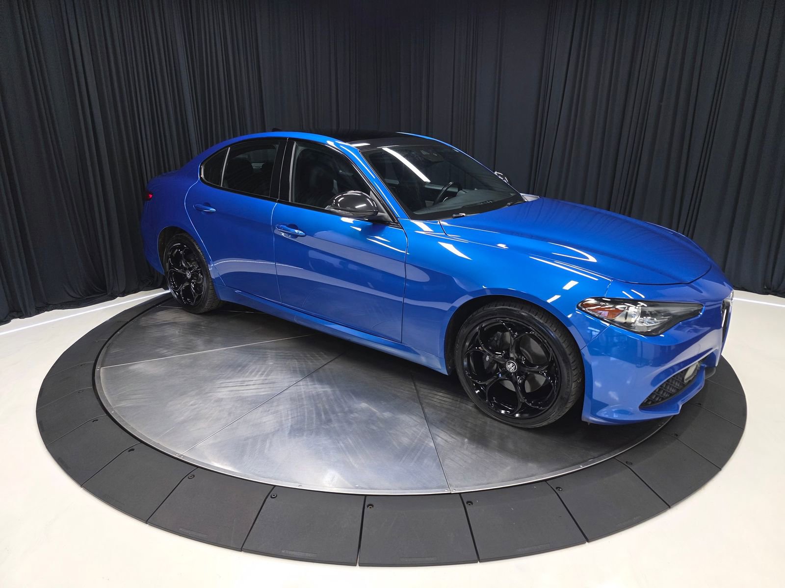 Used 2021 Alfa Romeo Giulia Ti Sport AWD/4WD image 14
