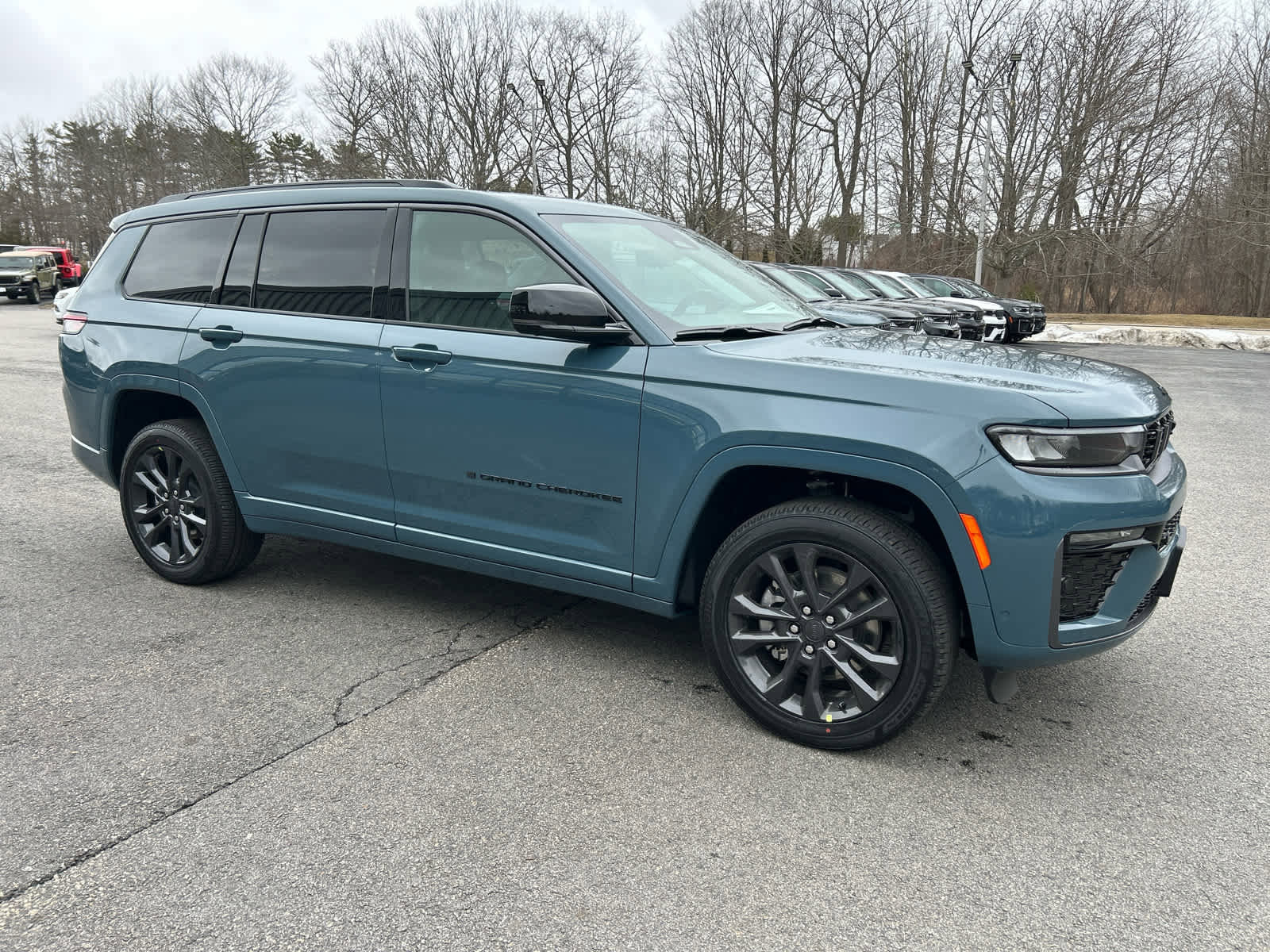 New 2026 Jeep Grand Cherokee L Limited AWD/4WD image 2