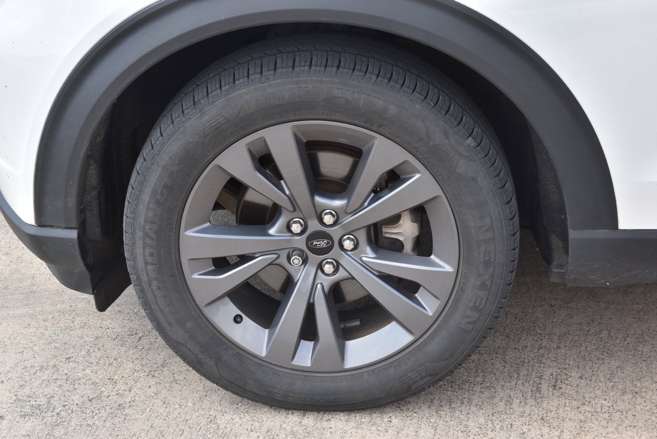 Used 2022 Ford Explorer XLT w/ Equipment Group 202A RWD image 10