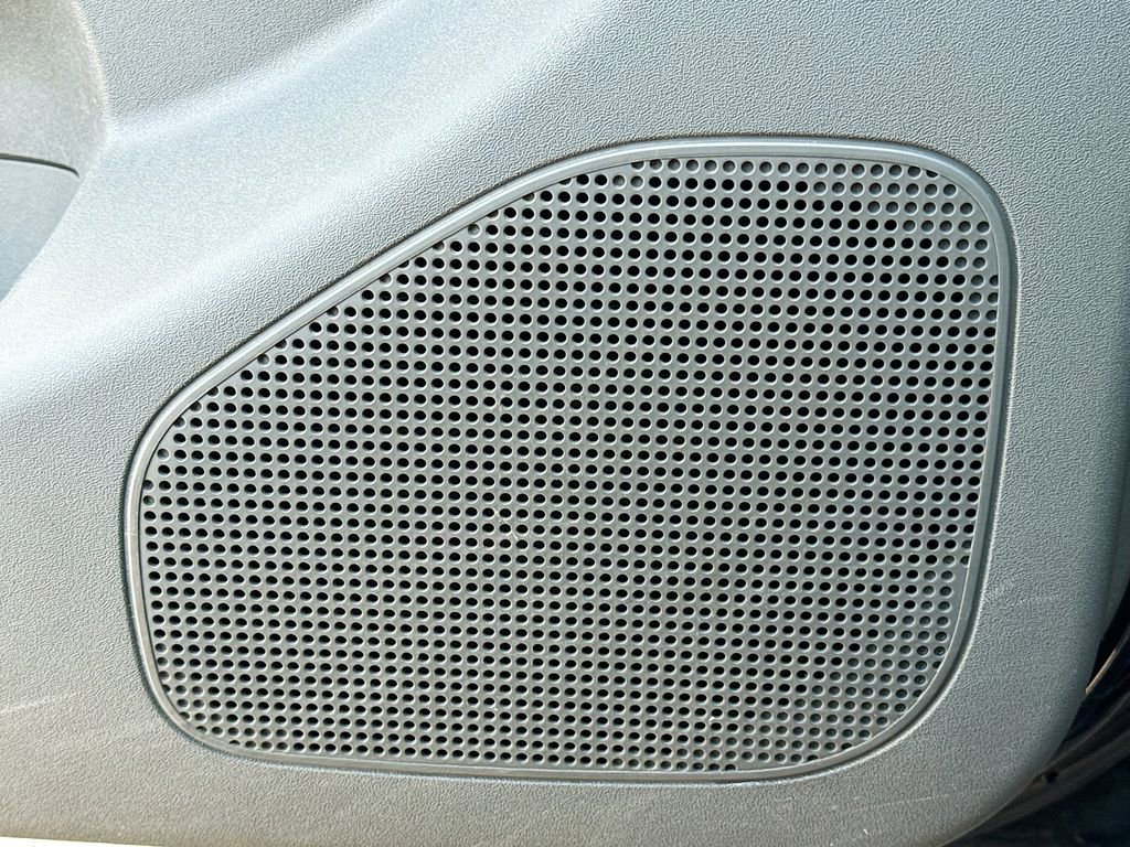 Used 2018 Nissan Frontier SV image 22