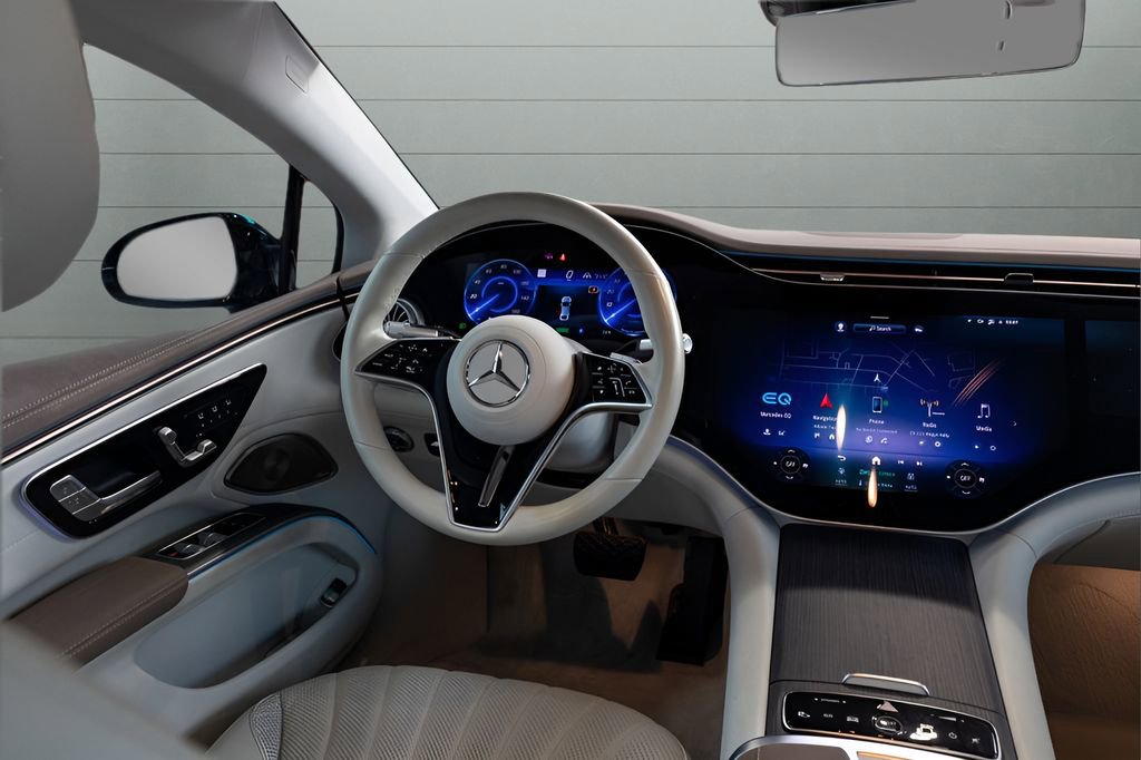 Used 2022 Mercedes-Benz EQS 580 4MATIC Sedan w/ Pinnacle Trim Package image 30