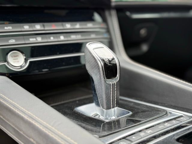 Used 2020 Jaguar F-PACE SVR image 19