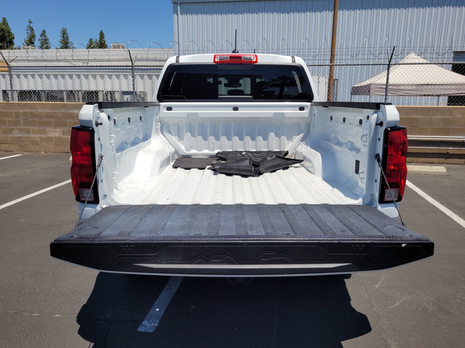 Used 2023 Chevrolet Colorado W/T w/ WT Convenience Package RWD image 27