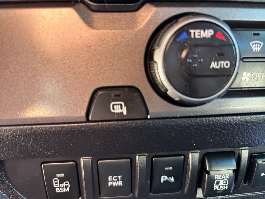 Used 2023 Toyota Tacoma TRD Sport w/ Technology Package RWD image 19