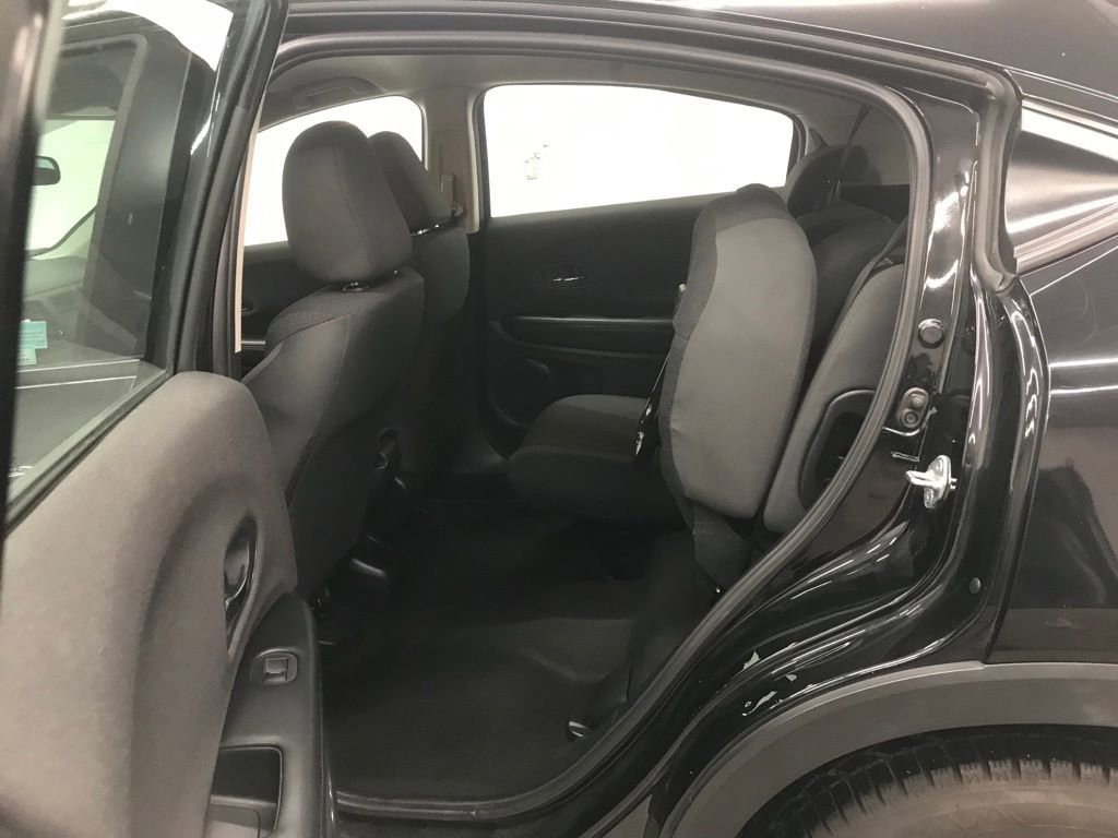 Used 2022 Honda HR-V LX image 29