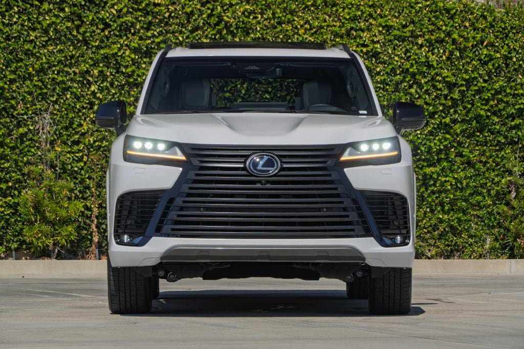 New 2026 Lexus LX 700h Luxury AWD/4WD image 3