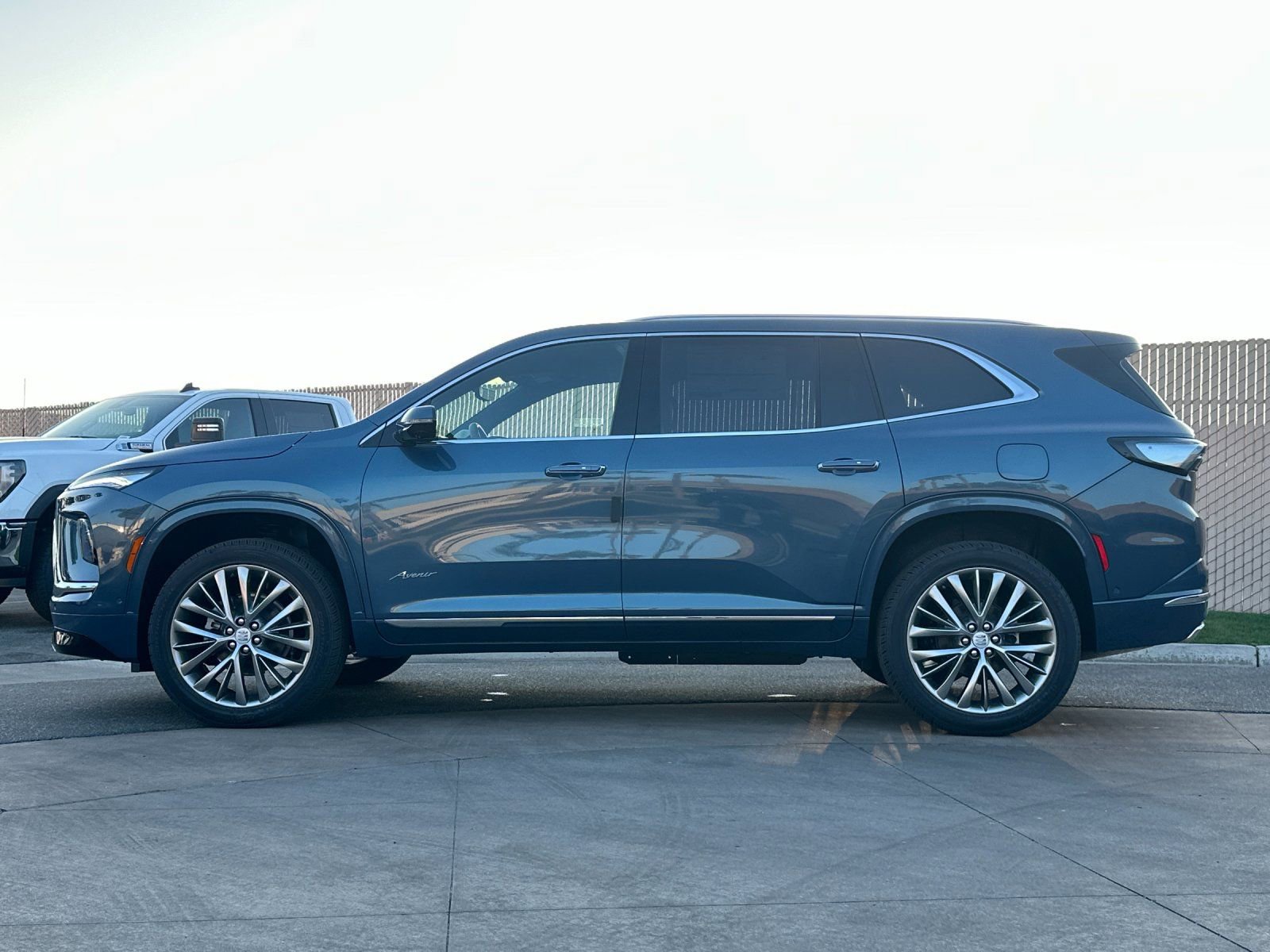 New 2026 Buick Enclave Avenir w/ Super Cruise Package FWD image 7