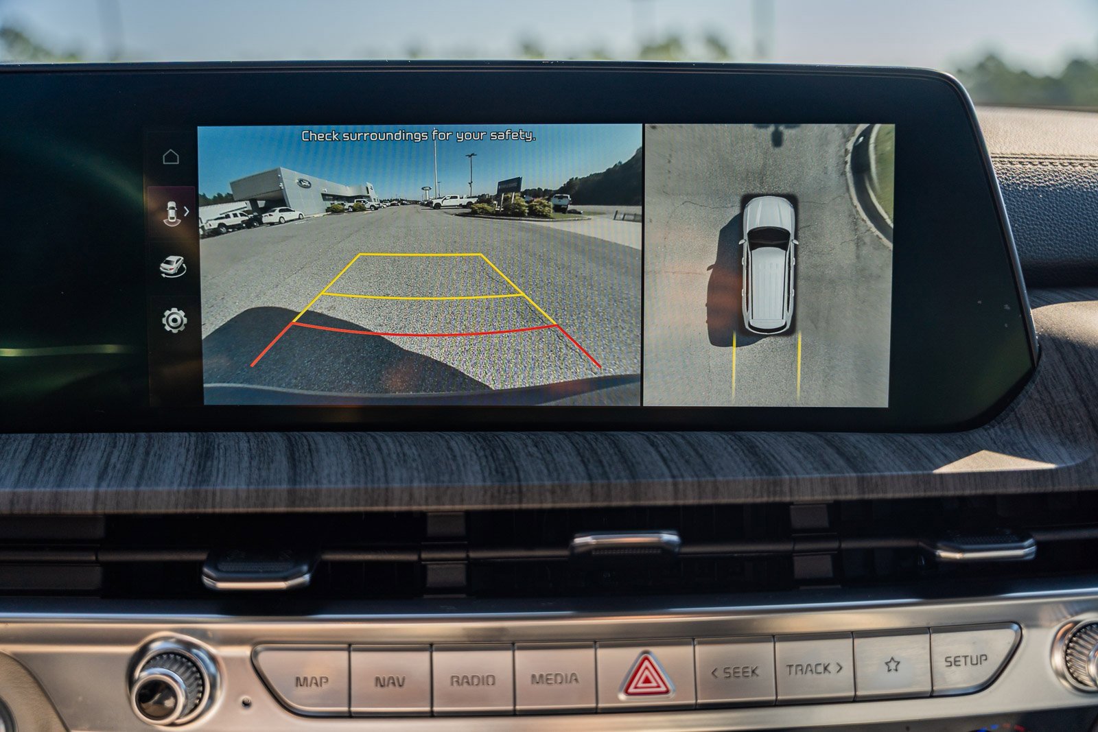 Used 2024 Kia Telluride SX w/ Towing Package image 30