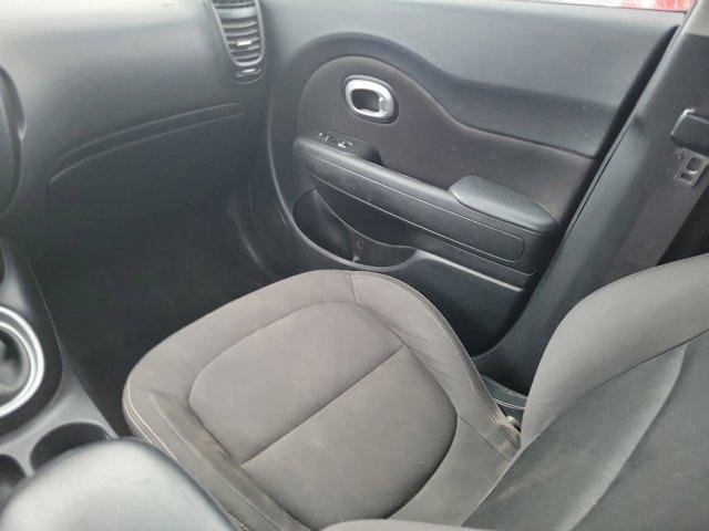 Used 2017 Kia Soul image 12