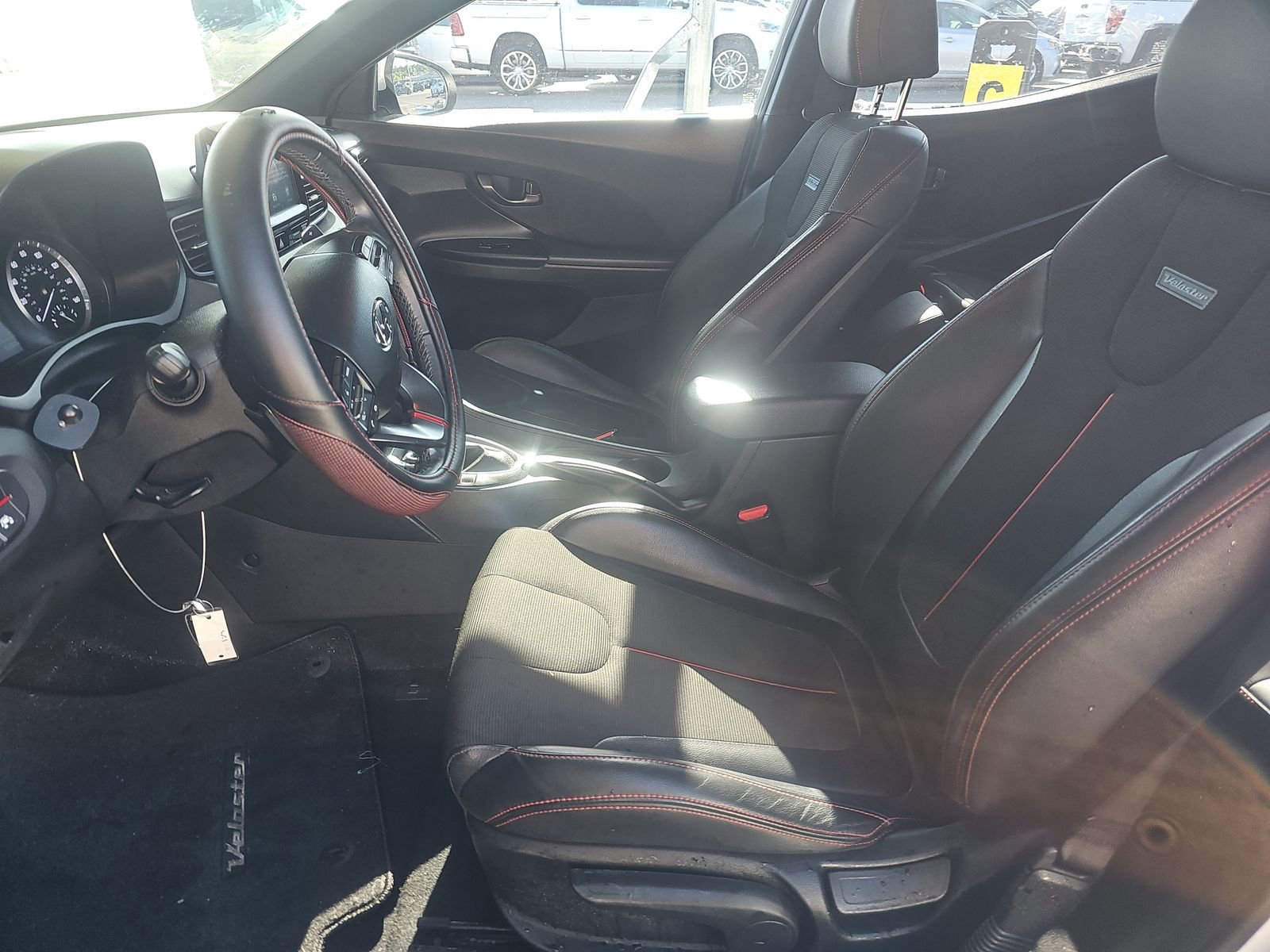 Used 2020 Hyundai Veloster 2.0 Premium FWD image 7