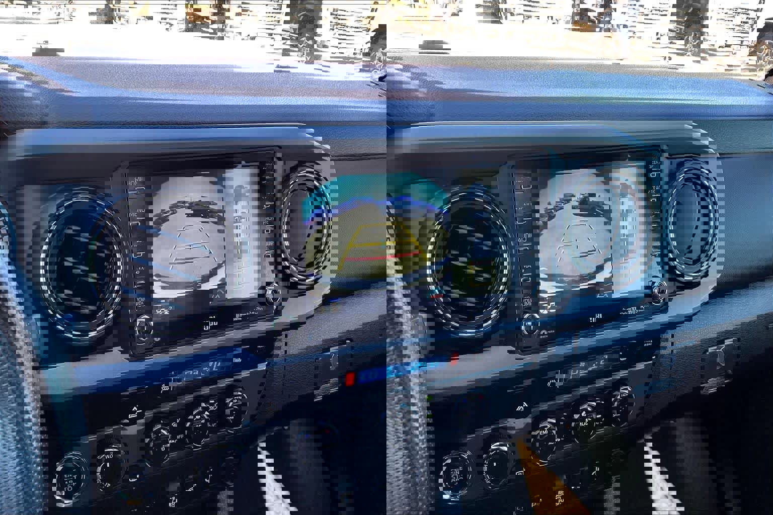 Used 2023 Toyota Tacoma TRD Off-Road image 26