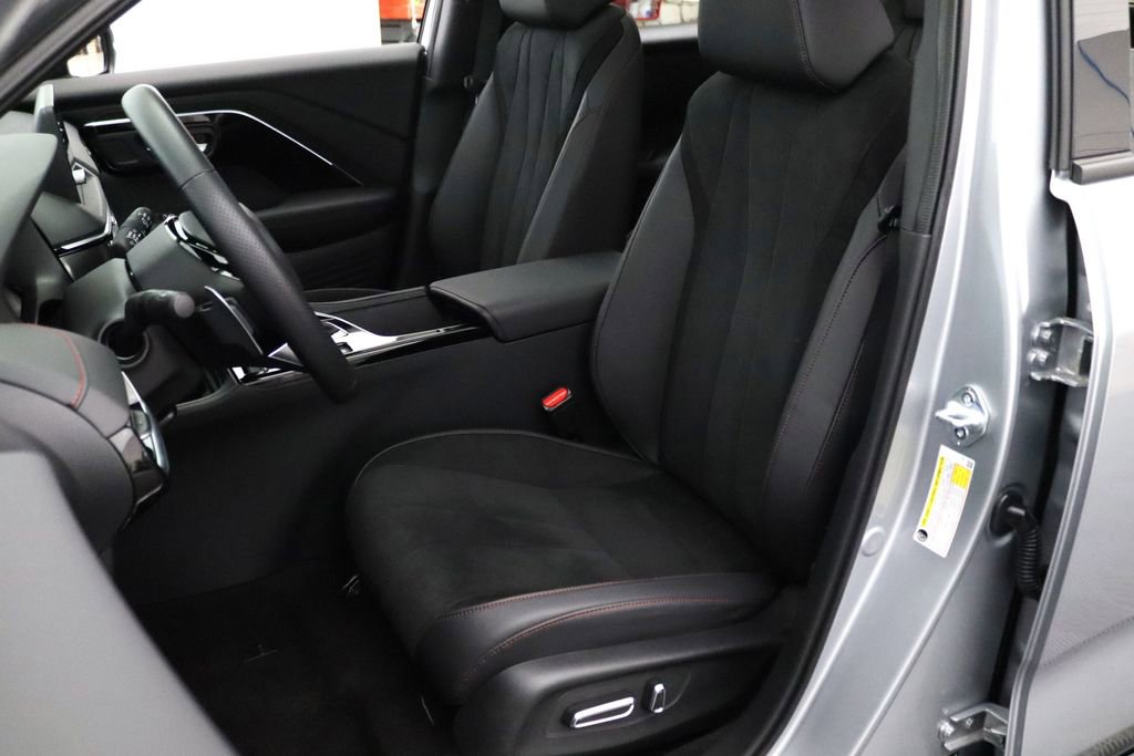 Used 2025 Acura ADX A-Spec image 2