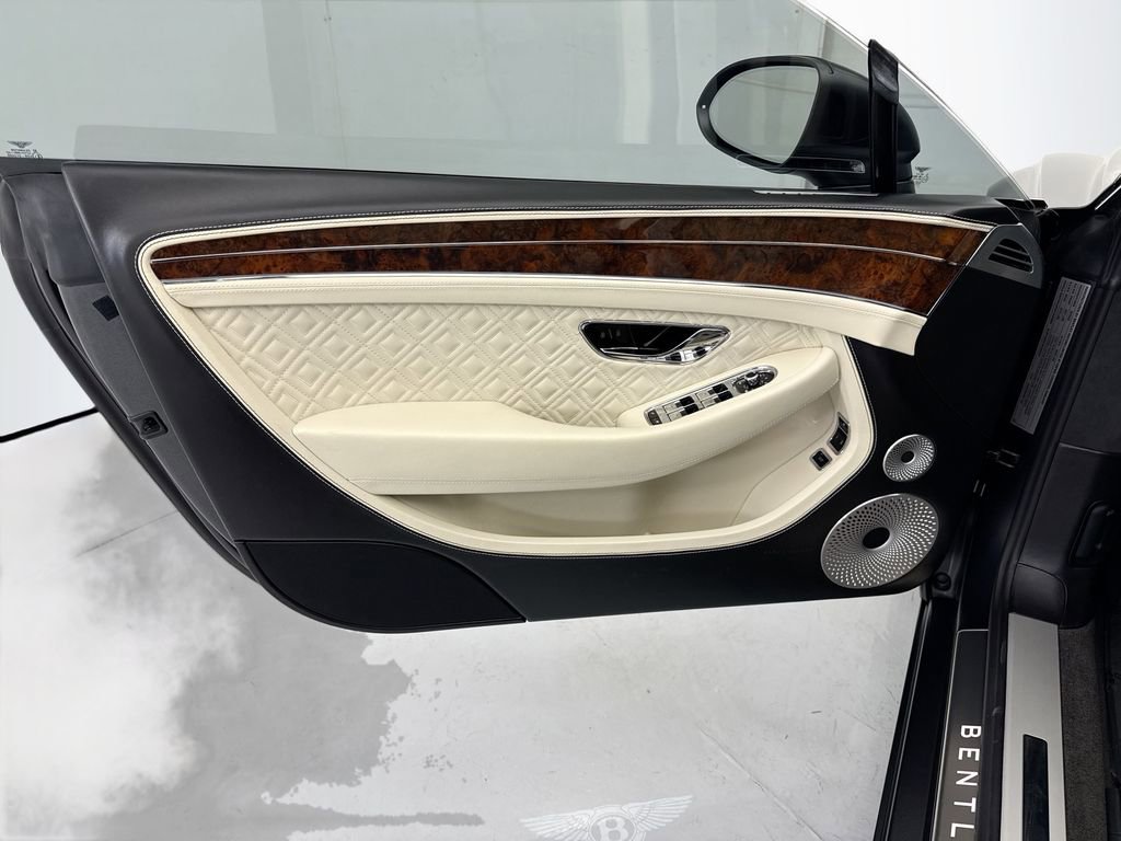 Used 2022 Bentley Continental GT AWD/4WD image 23
