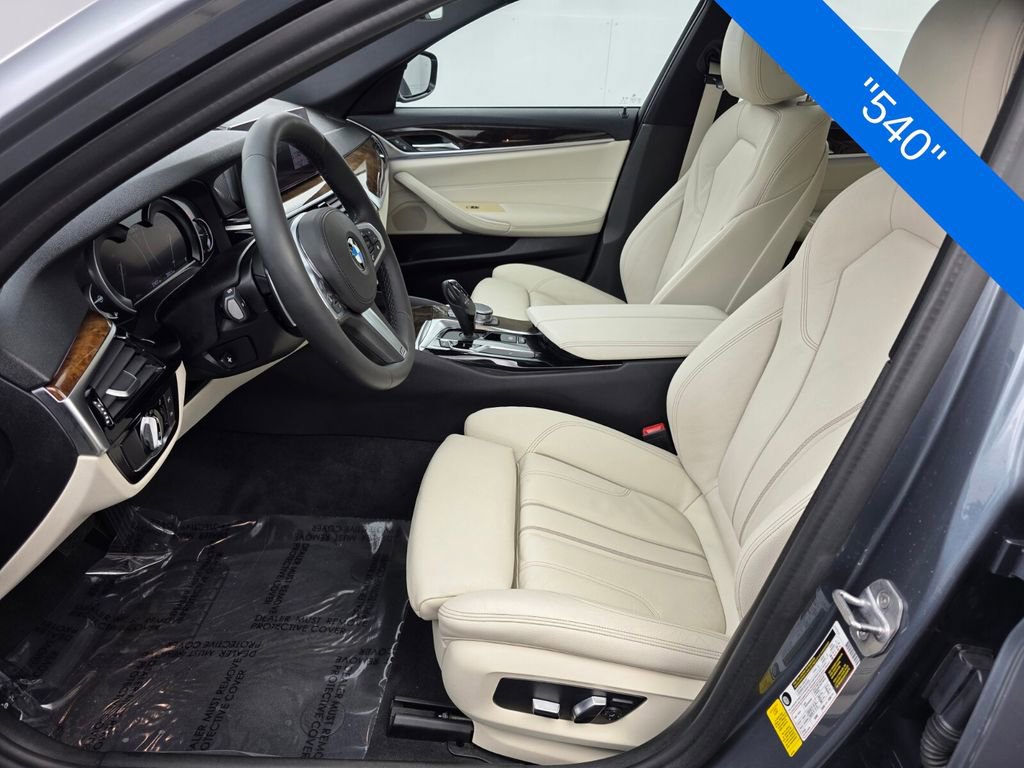 Used 2019 BMW 540i w/ Convenience Package RWD image 9