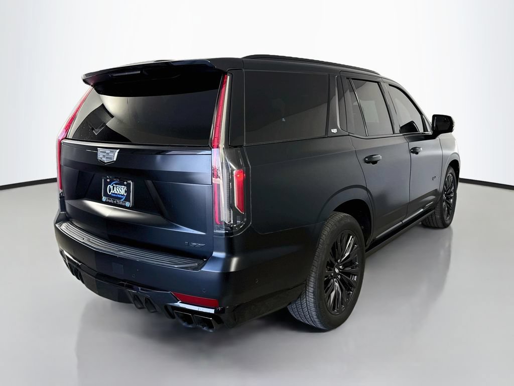 Used 2023 Cadillac Escalade V w/ LPO, ONYX Package AWD/4WD image 7