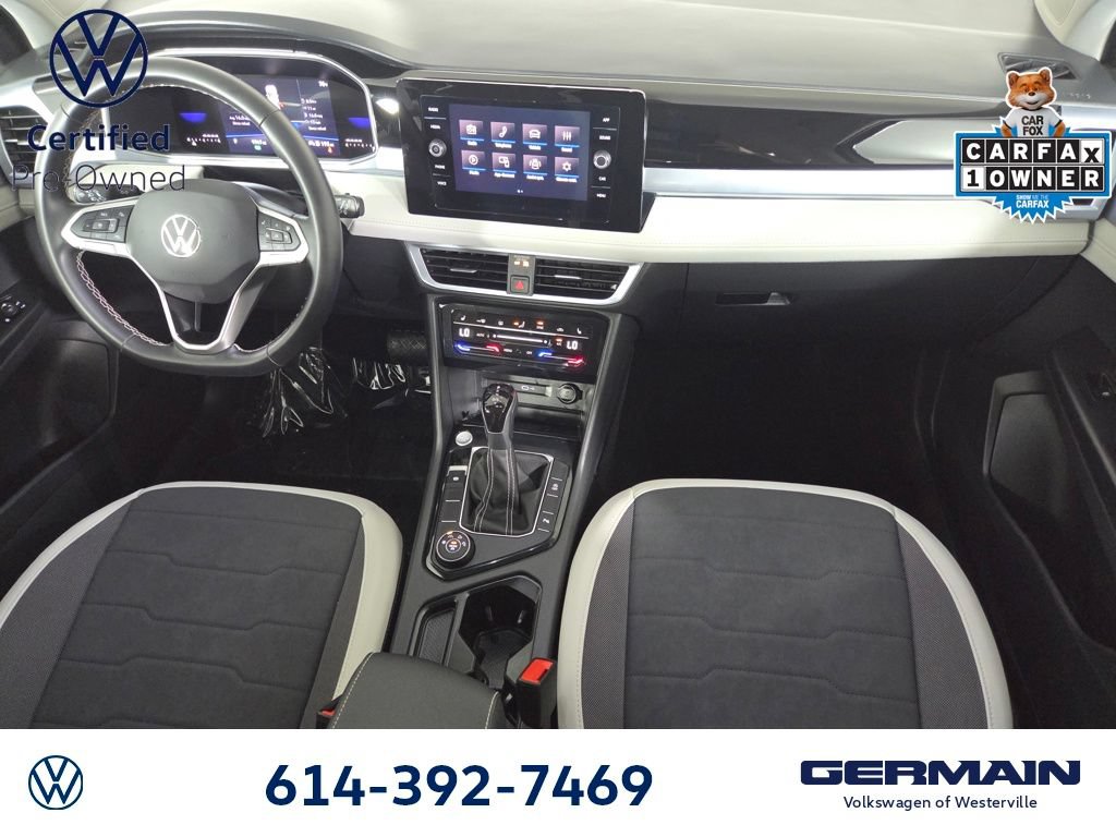 Certified 2025 Volkswagen Taos SE w/ Panoramic Sunroof Package AWD/4WD image 28
