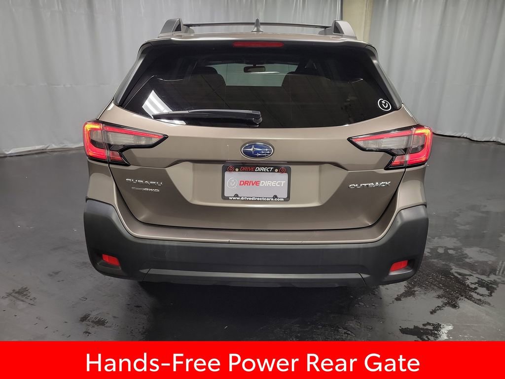 Used 2023 Subaru Outback Premium AWD/4WD image 7