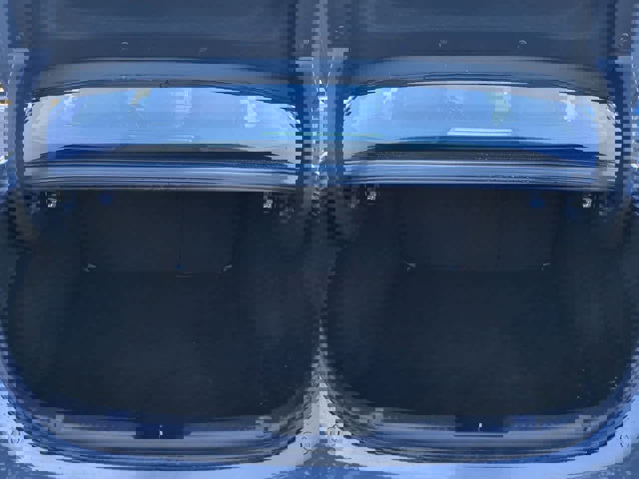 New 2026 MAZDA MAZDA3 Hatchback w/Premium Plus Pkg image 33