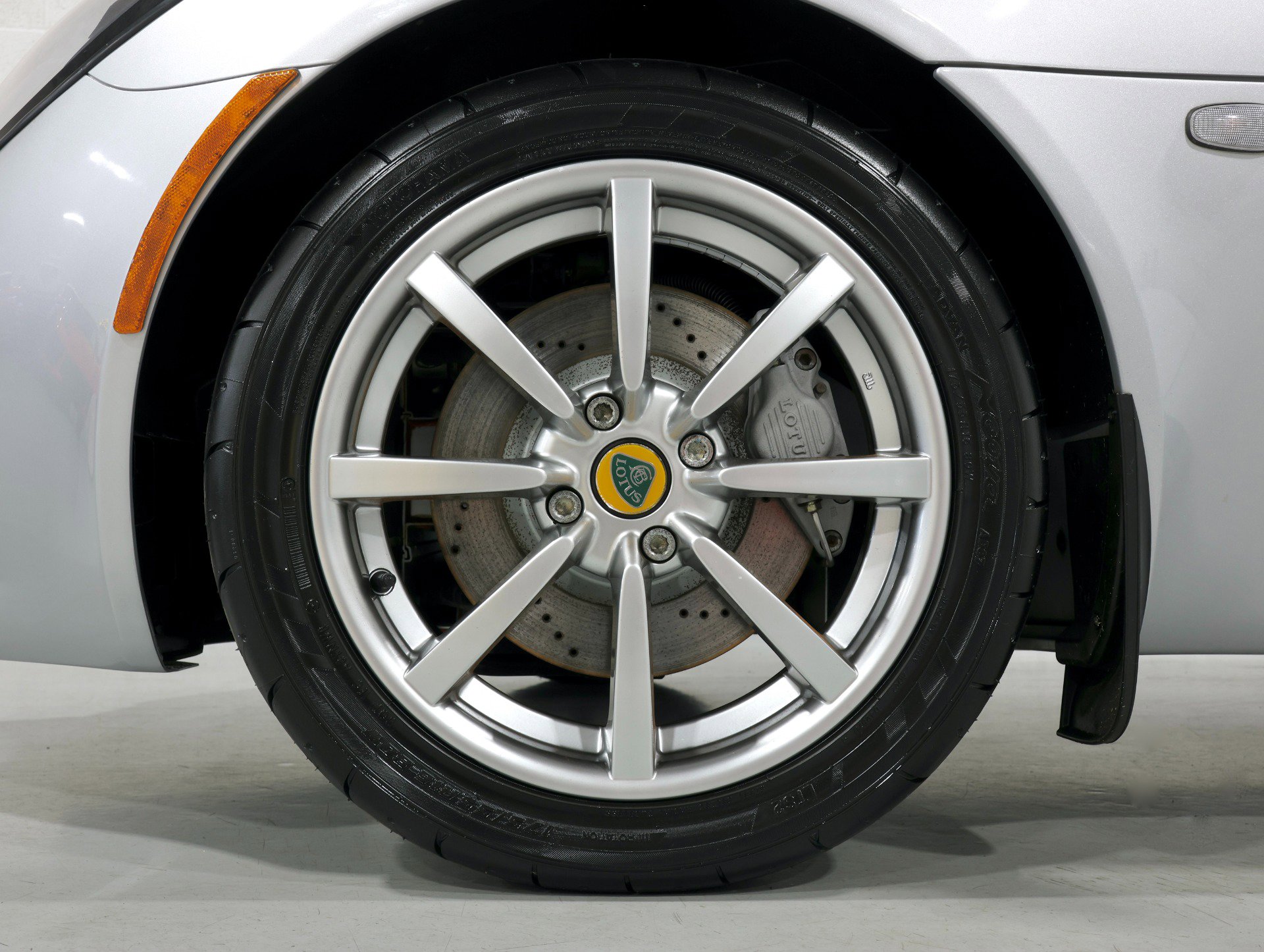 Used 2005 Lotus Elise image 12