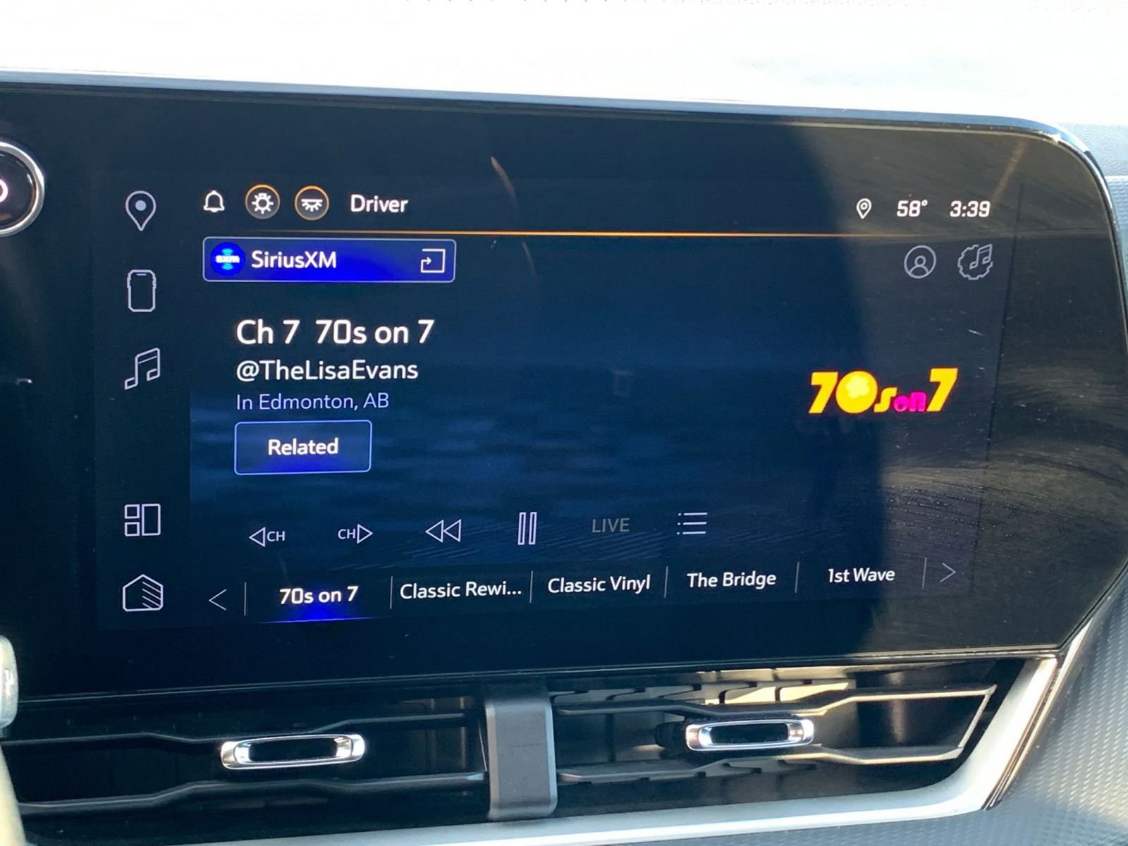 Used 2025 Chevrolet Equinox LT image 21