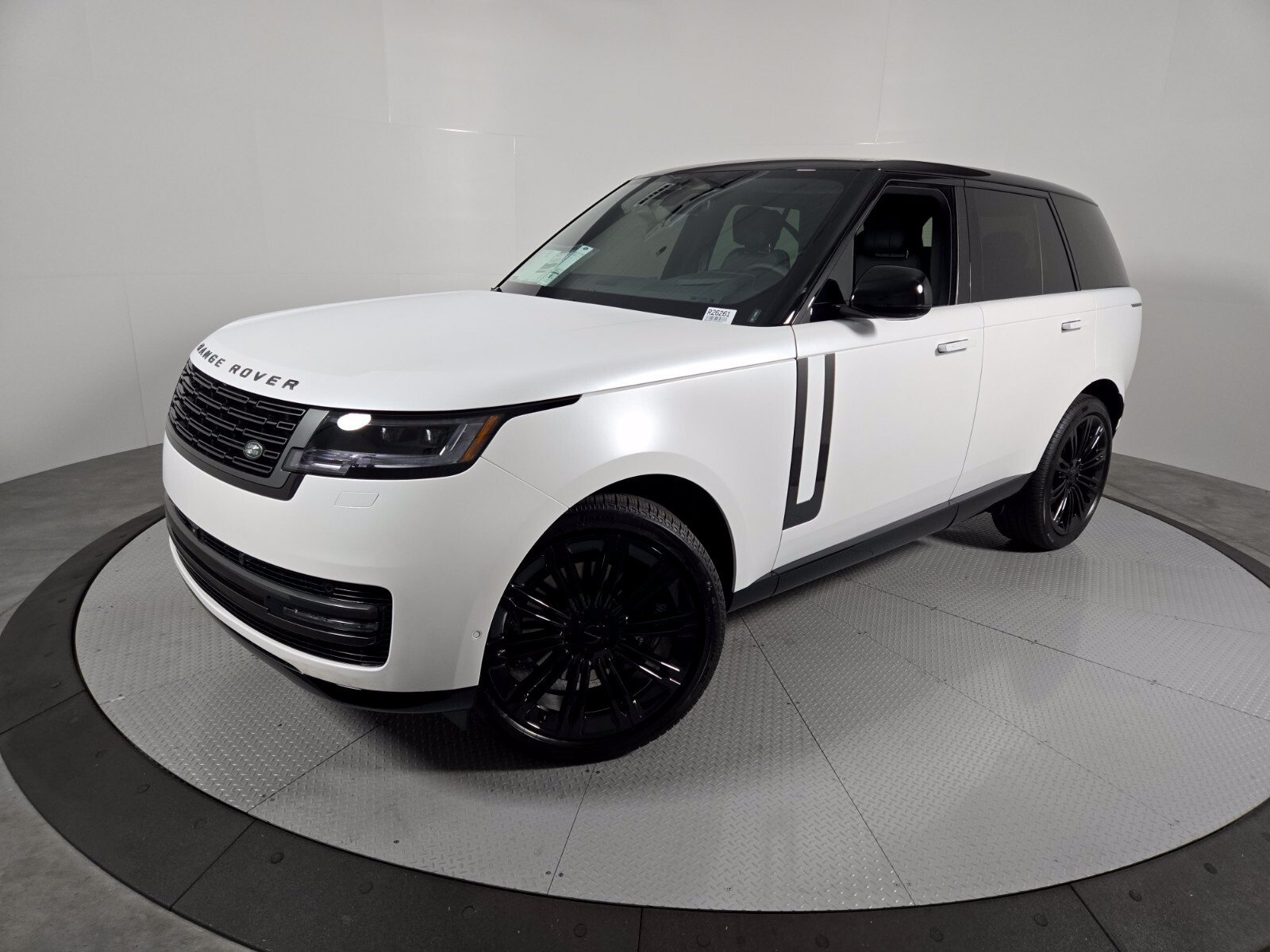 New 2026 Land Rover Range Rover SE