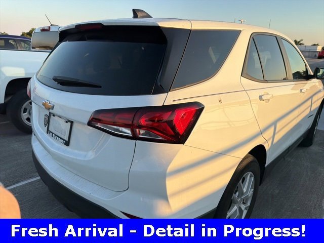 Used 2022 Chevrolet Equinox LS w/ LS Convenience Package image 10