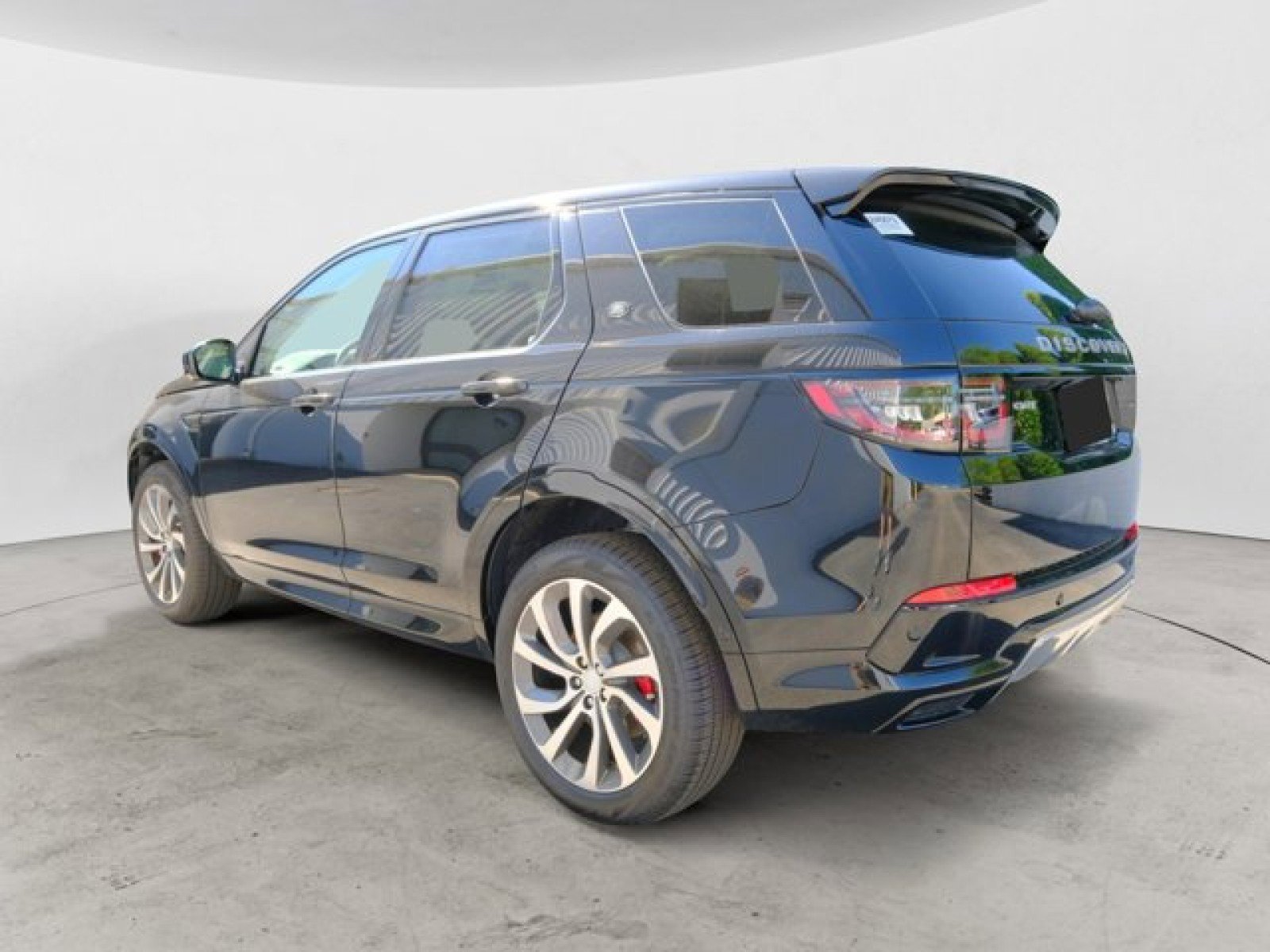 Used 2024 Land Rover Discovery Sport S image 5