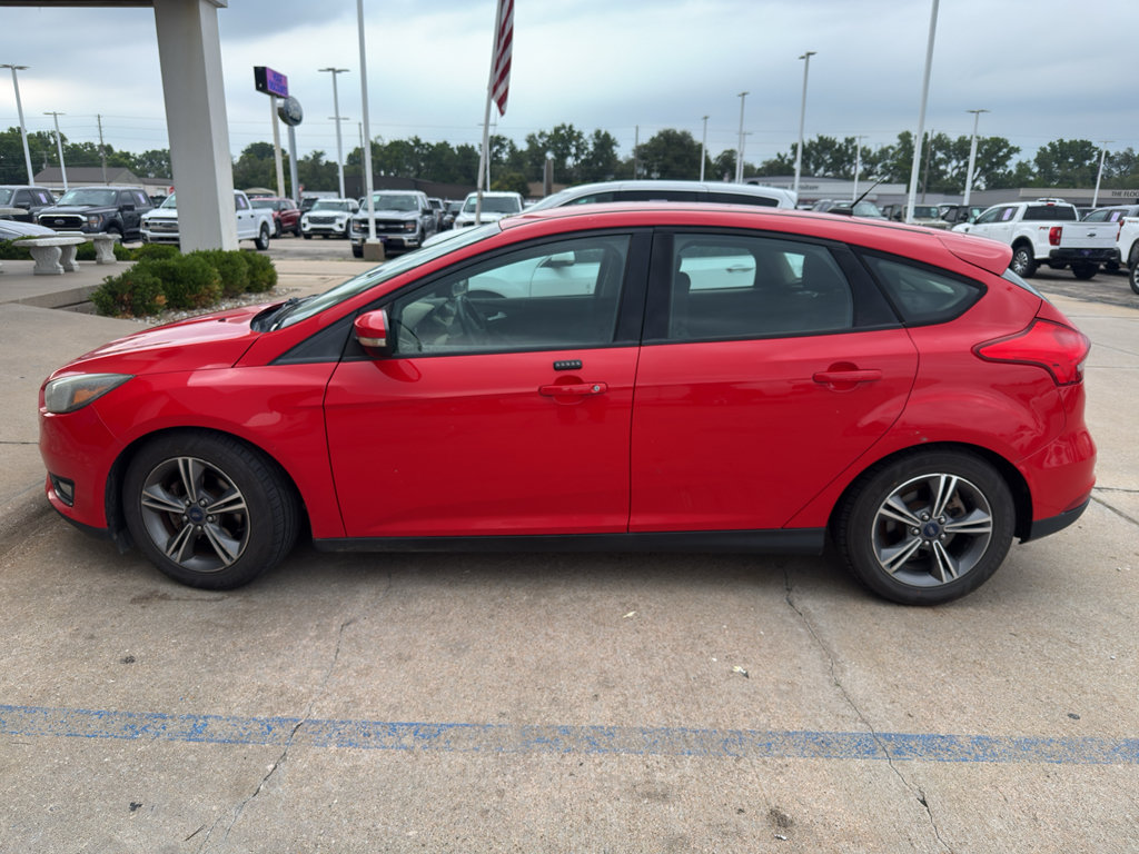 Used 2016 Ford Focus SE FWD image 8