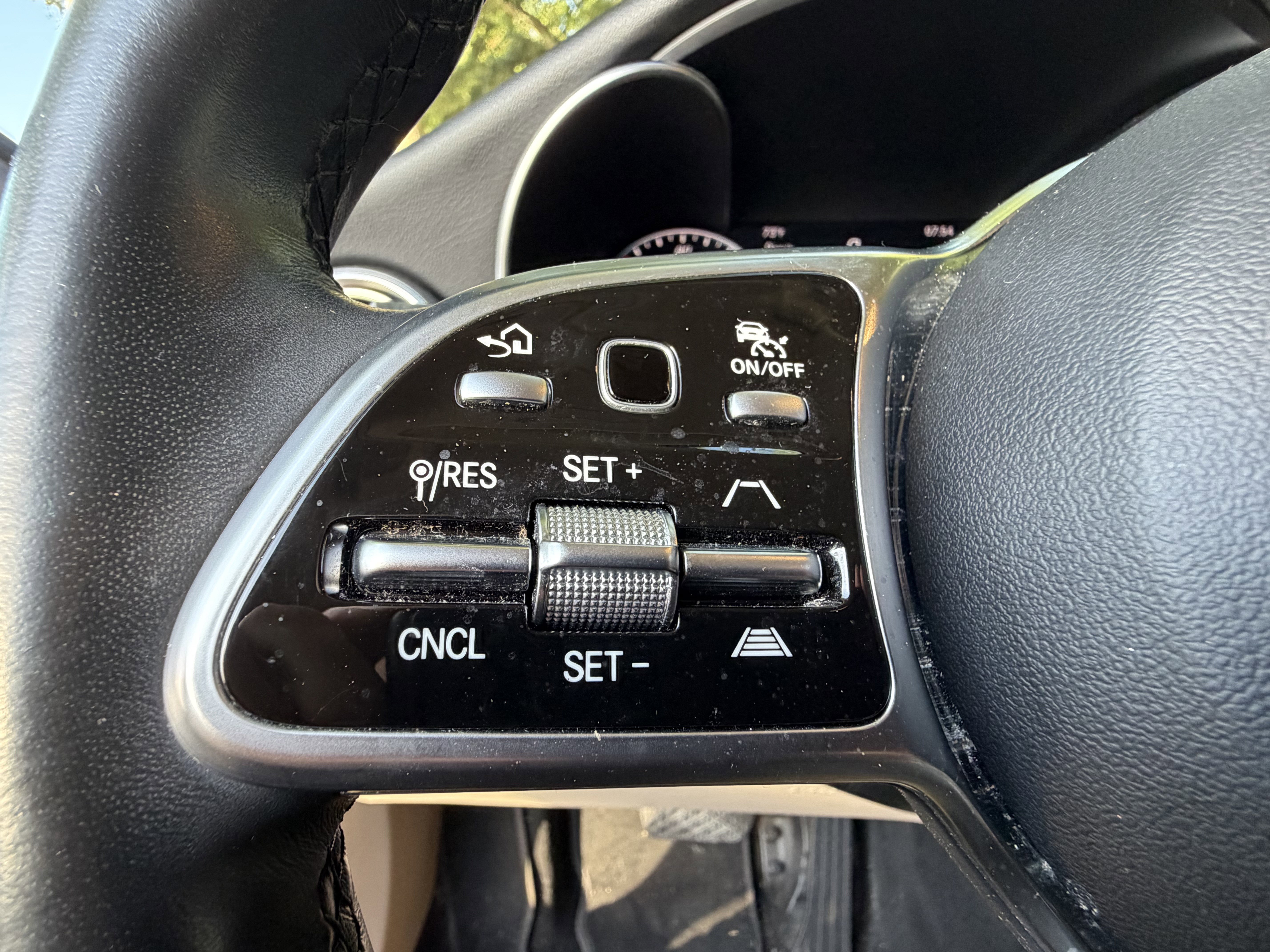 Used 2022 Mercedes-Benz GLC 300 4MATIC image 19