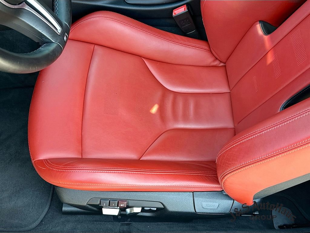 Used 2019 BMW M4 Coupe w/ Competition Package RWD image 25