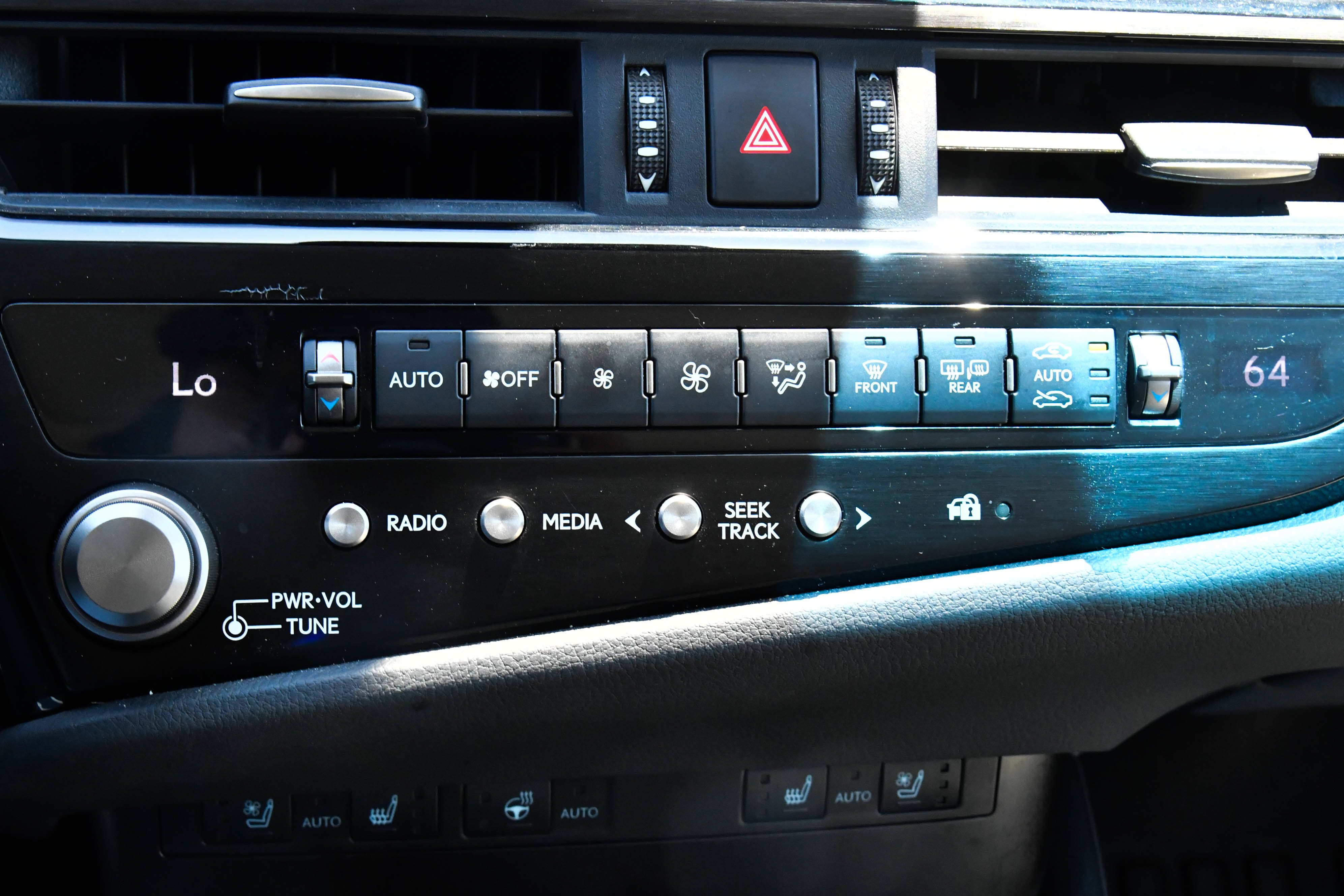 Used 2023 Lexus ES 300h w/ Premium Package FWD image 26