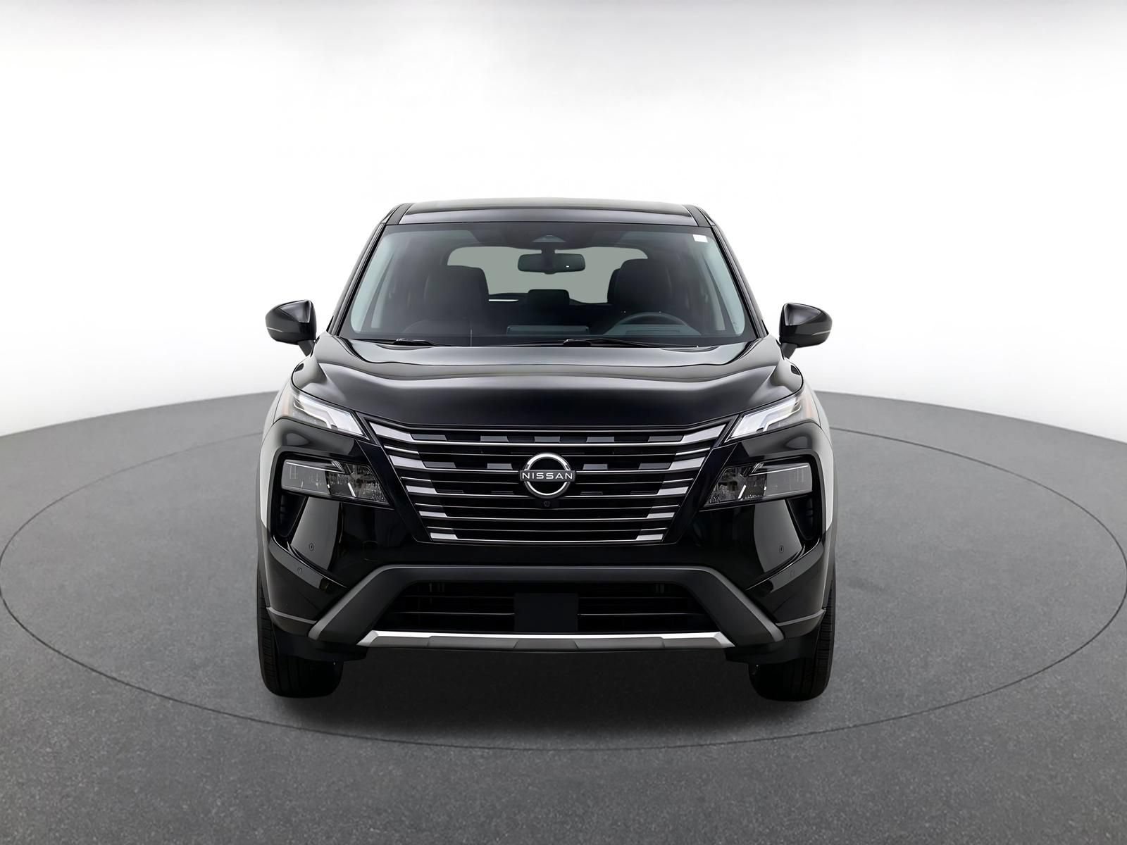 Used 2026 Nissan Rogue SV AWD/4WD image 2