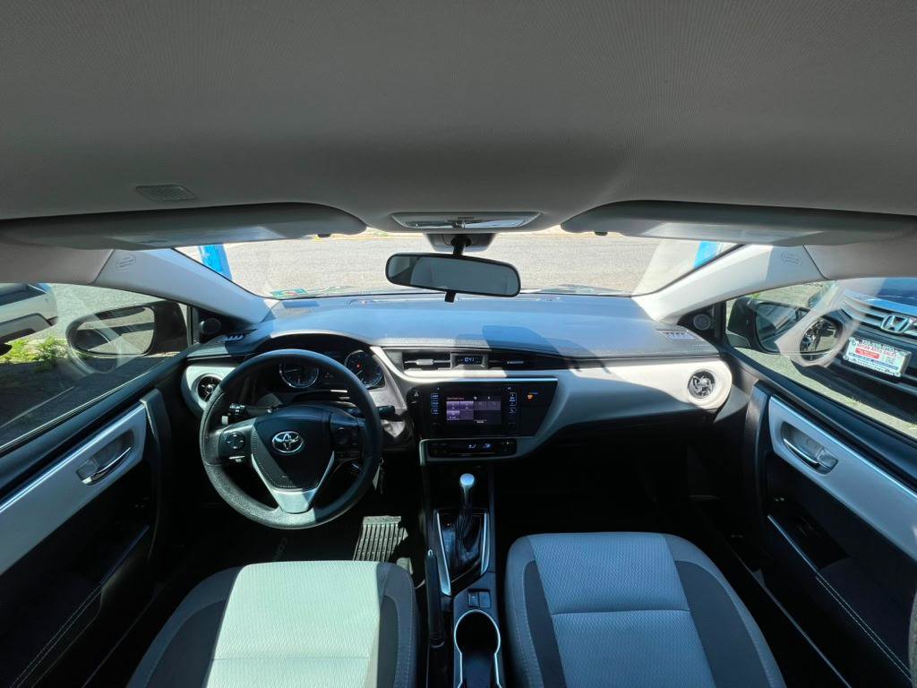 Used 2019 Toyota Corolla LE FWD image 26