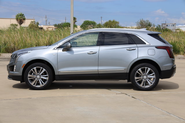 New 2025 Cadillac XT5 Premium Luxury w/ Technology Package FWD image 5