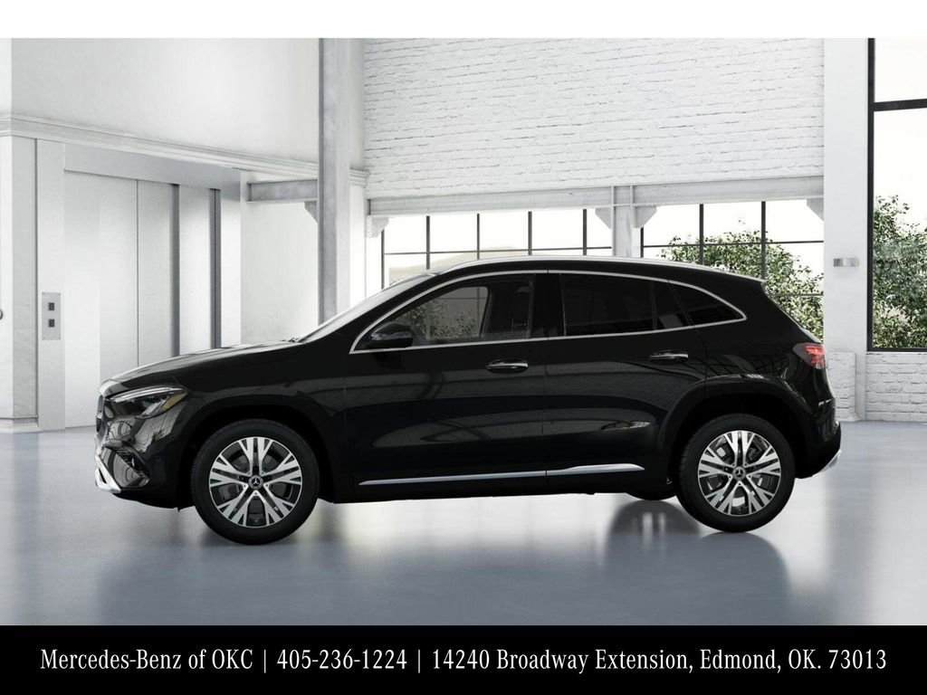 Used 2025 Mercedes-Benz GLA 250 4MATIC image 35