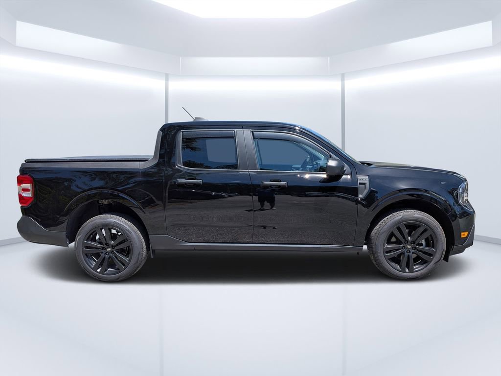 Used 2025 Ford Maverick XLT FWD image 2