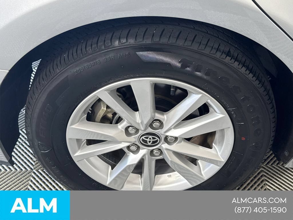 Used 2025 Toyota Camry LE FWD image 20