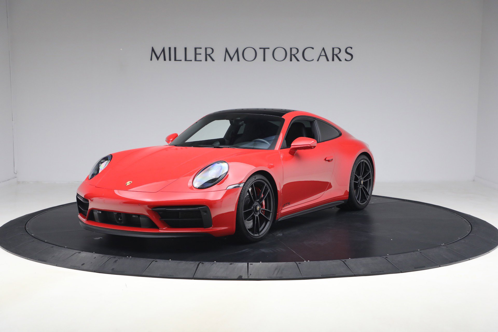 Used 2022 Porsche 911 Carrera 4 GTS image 1