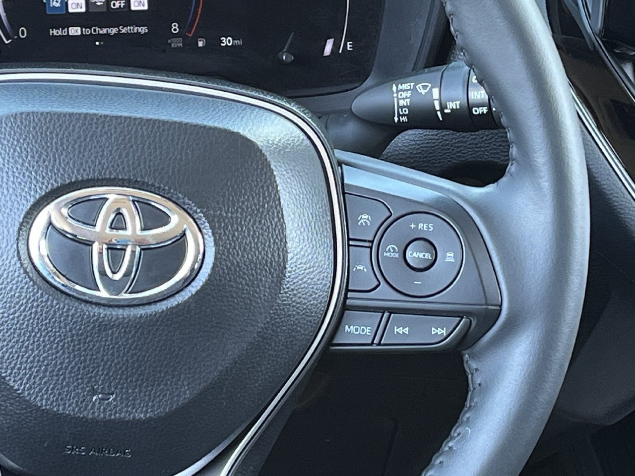 Used 2026 Toyota Corolla Cross LE FWD image 14