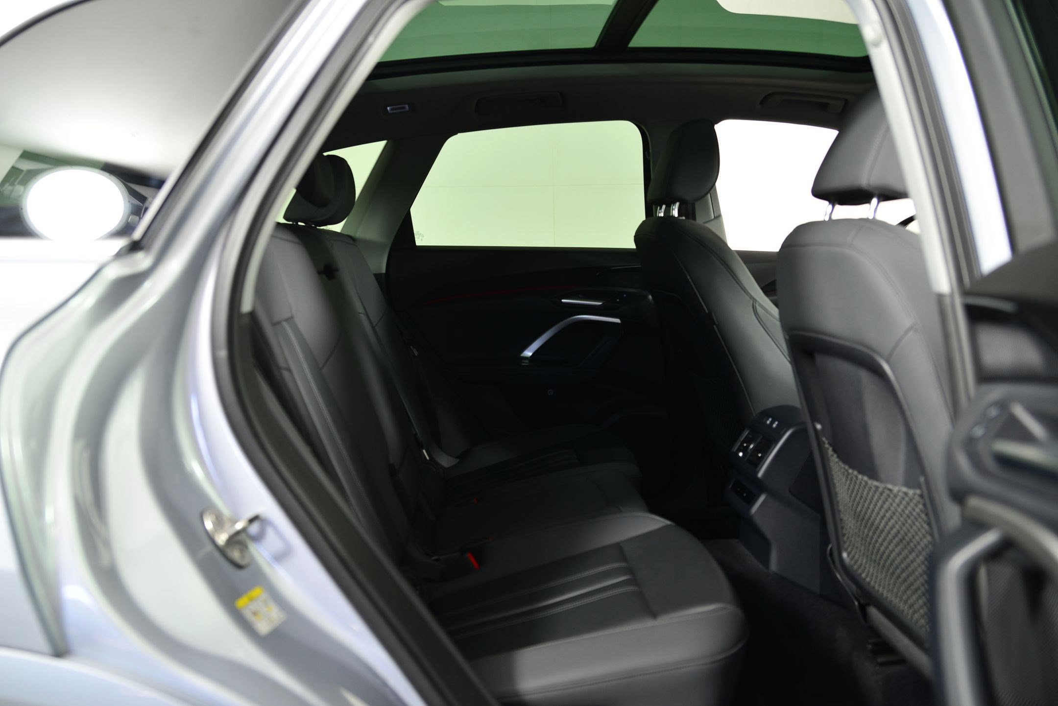 Used 2025 Audi Q5 Premium w/ Convenience Package image 20