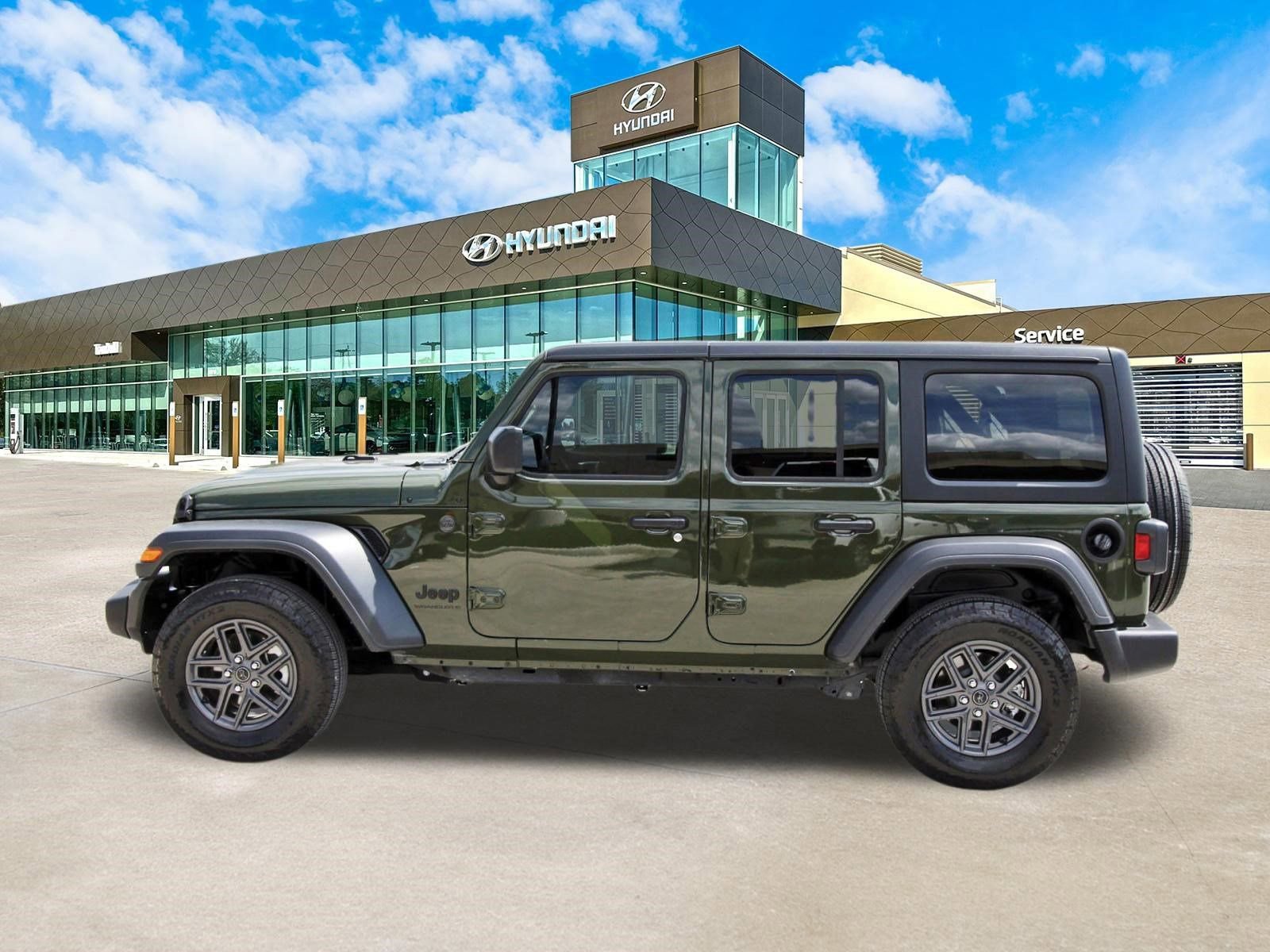 Used 2024 Jeep Wrangler Sport S image 9