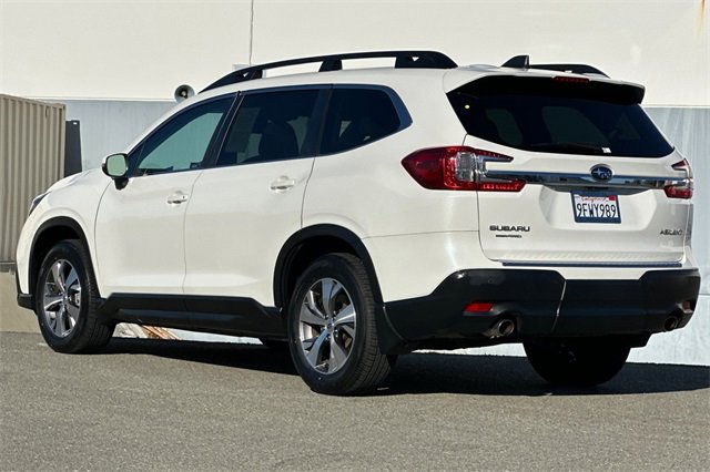 Used 2023 Subaru Ascent Premium w/ Convenience Package image 6