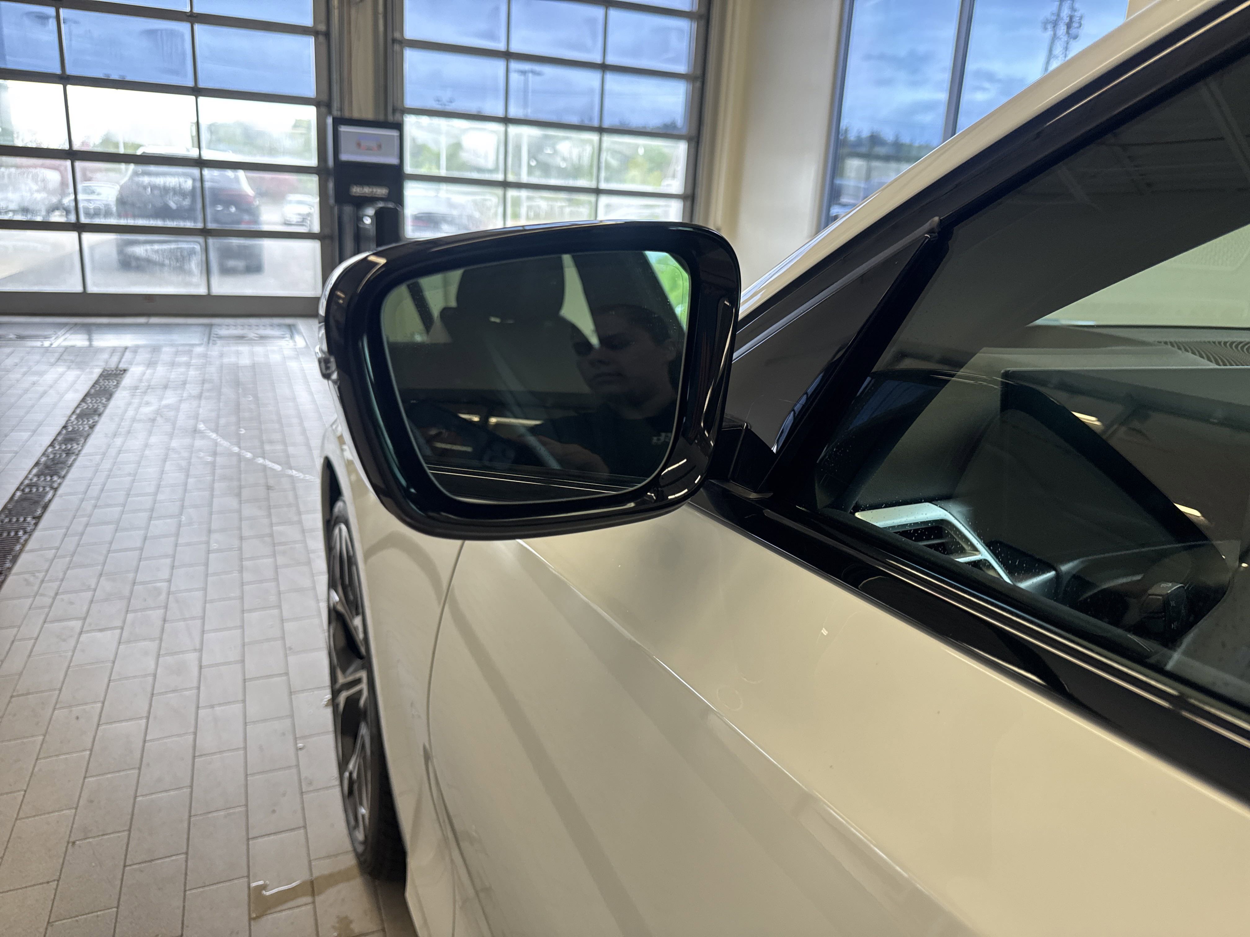 Used 2025 BMW 330i xDrive Sedan w/ M Sport Package image 10