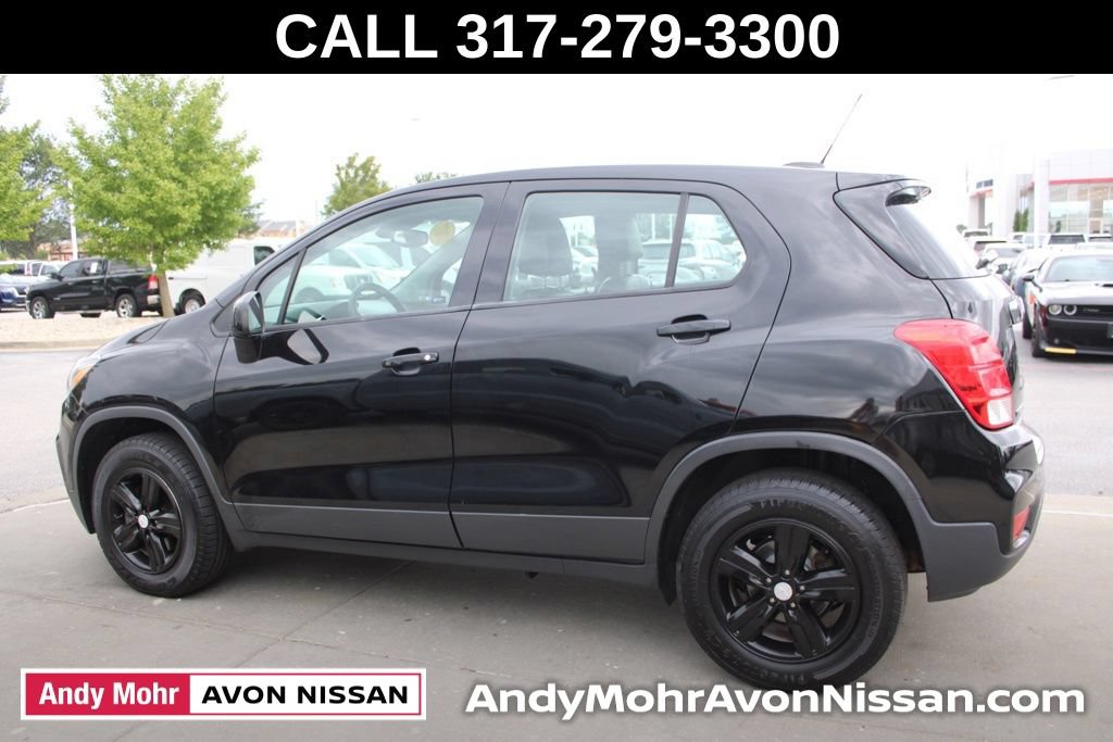 Used 2017 Chevrolet Trax LS AWD/4WD image 4