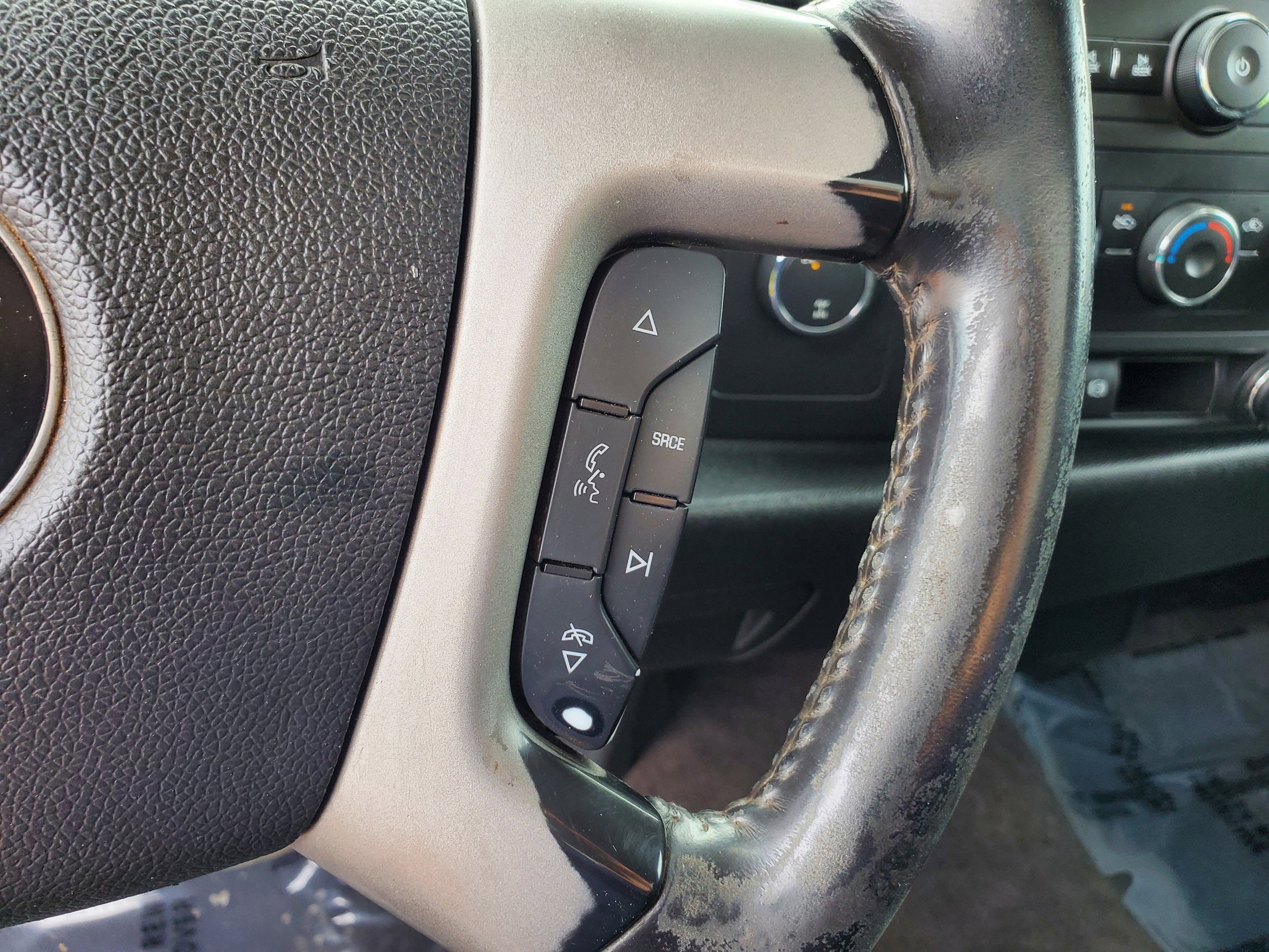 Used 2013 Chevrolet Silverado 2500 LT w/ Interior Plus Package AWD/4WD image 18