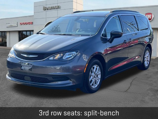 Used 2021 Chrysler Voyager Lxi FWD image 3